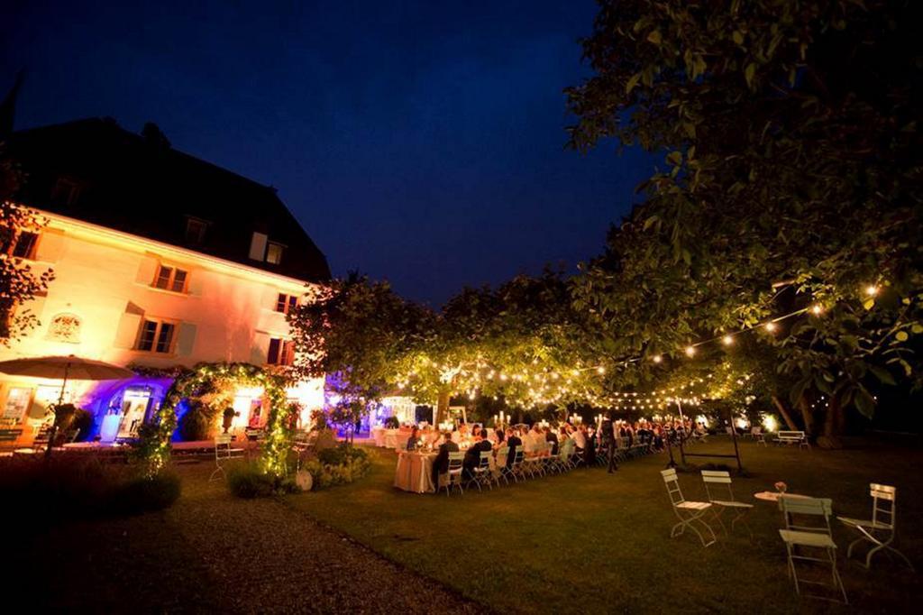 Schloss Ueberstorf - Tafeln, Tagen, Traeumen Екстер'єр фото
